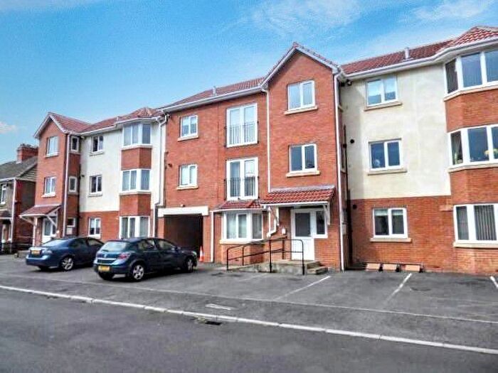 2 Bedroom Flat To Rent In Queens Court, Seaton Delaval, Whitley Bay, NE25