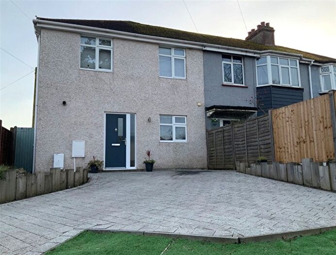 3 Bedroom End Terrace House For Sale In Chichester Road, Bognor Regis, West Sussex, PO21
