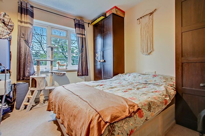 1 Bedroom Flat For Sale In Clare Road, Greenford, UB6
