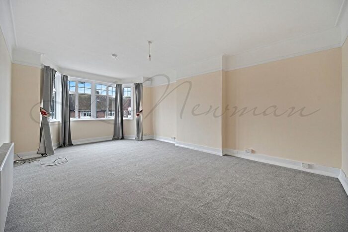 2 Bedroom Flat To Rent In Kenton Court, Kenton Road, Harrow, HA3