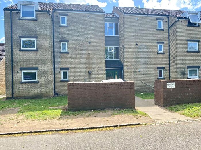 2 Bedroom Apartment For Sale In Rainsborough Crescent, Northampton, Northamptonshire, NN4