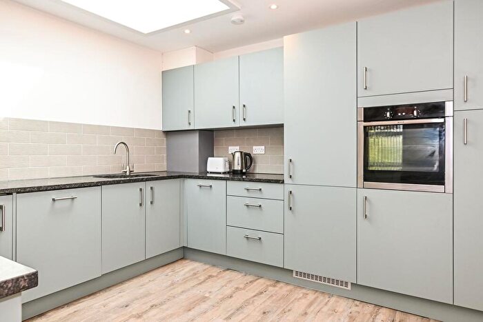 2 Bedroom Flat To Rent In Armada Way, Plymouth, PL1