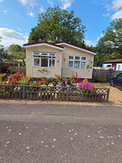 2 Bedroom Park Home For Sale In Park Lane, Finchampstead, Wokingham, RG40