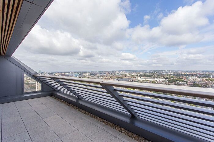 1 Bedroom Flat To Rent In Chronicle Tower, B City Road, London, EC1V