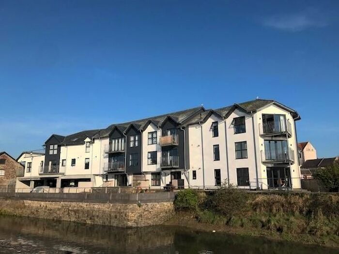 3 Bedroom Flat To Rent In Brunswick Wharf, North Walk, Barnstaple, EX31