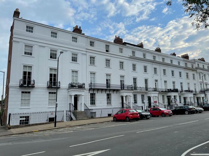 2 Bedroom Apartment To Rent In Clarendon Square, Leamington Spa, CV32