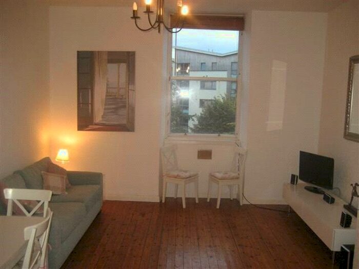 1 Bedroom Flat To Rent In Dock Place, Edinburgh, EH6