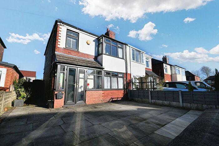 3 Bedroom Semi Detached House For Sale In June Avenue, Leigh, WN7