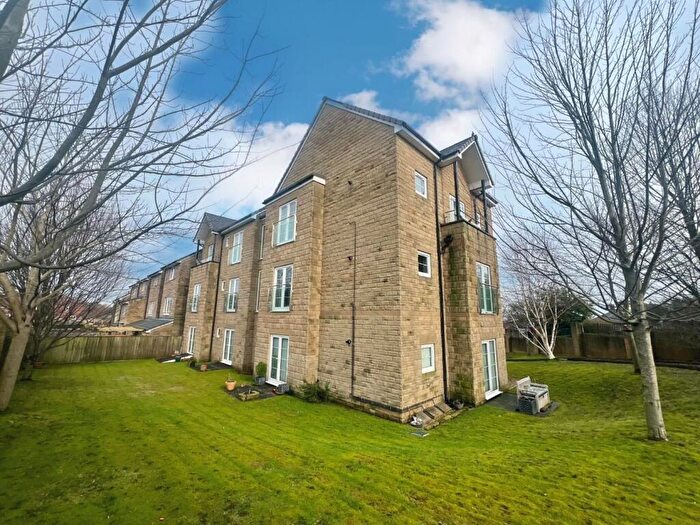 2 Bedroom Penthouse For Sale In Grenoside Grange Close, Grenoside, Sheffield, S35