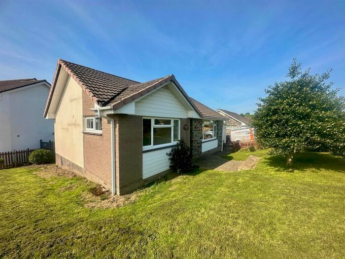 2 Bedroom Detached House To Rent In Walton Way, Barnstaple, EX32