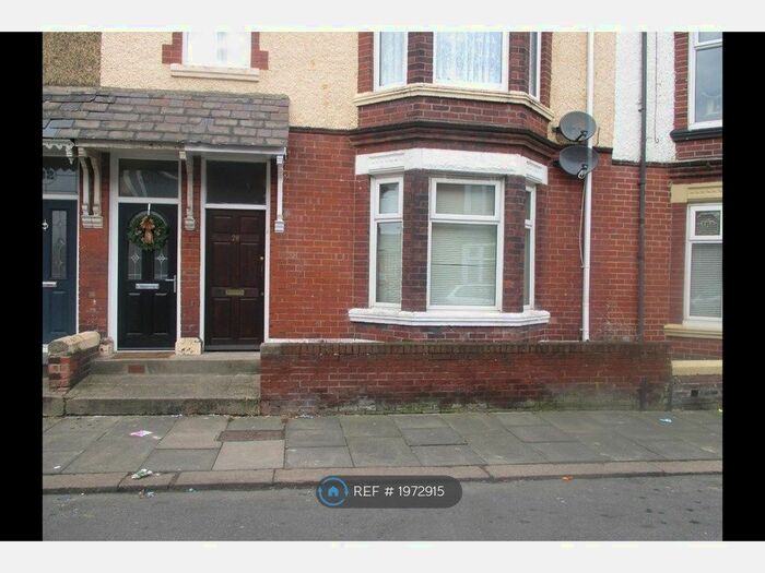 2 Bedroom Flat To Rent In Richmond Road, South Shields, NE34