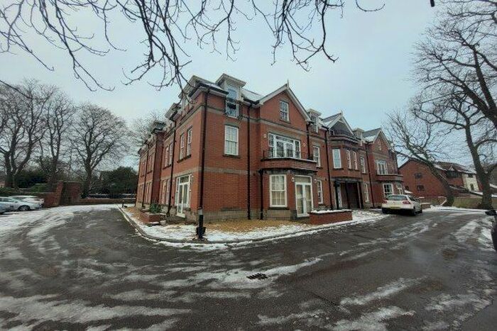 2 Bedroom Flat To Rent In Greenmount Lane, Bolton, BL1