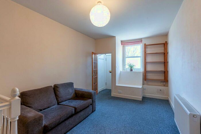 2 Bedroom Duplex To Rent In T &# Henderson Street, Edinburgh, EH6