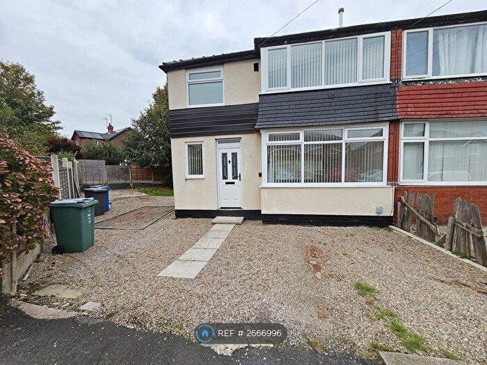 3 Bedroom Semi-Detached House To Rent In Willingdon Drive, Prestwich, Manchester, M25