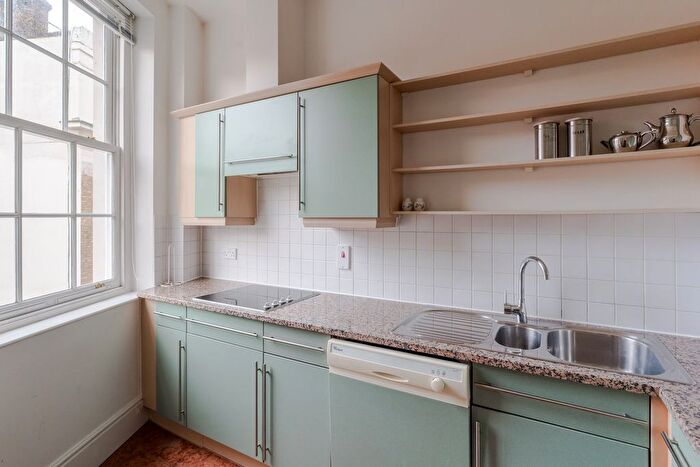 1 Bedroom Flat To Rent In George Street, Marylebone, London, W1H