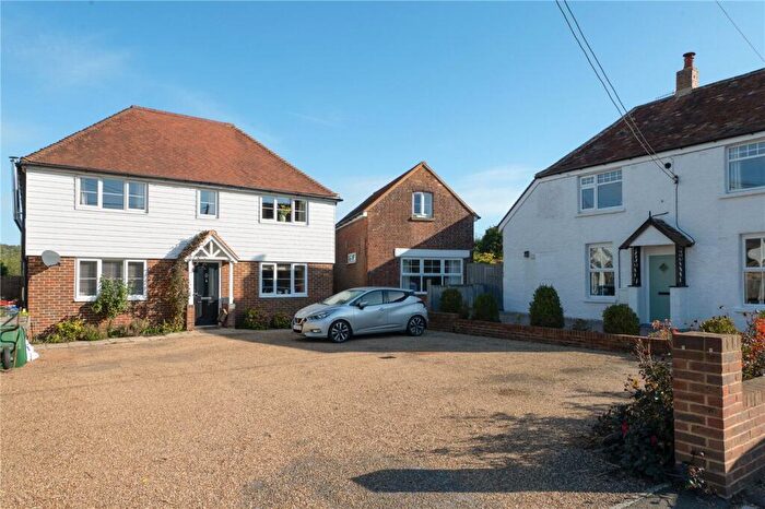 2 Bedroom Detached House For Sale In Shalmsford Street, Chartham, Canterbury, CT4