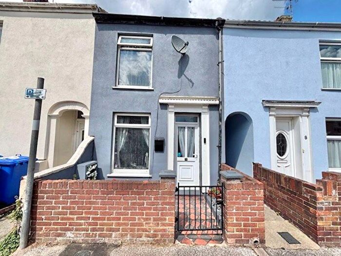 3 Bedroom Terraced House For Sale In Alma Road, Lowestoft, NR32