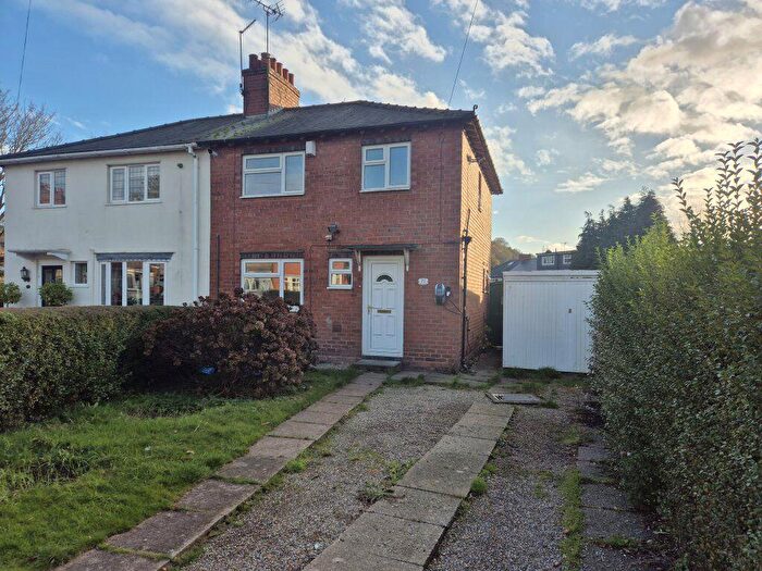3 Bedroom Semi Detached House To Rent In Grove Road, Stourbridge, DY9
