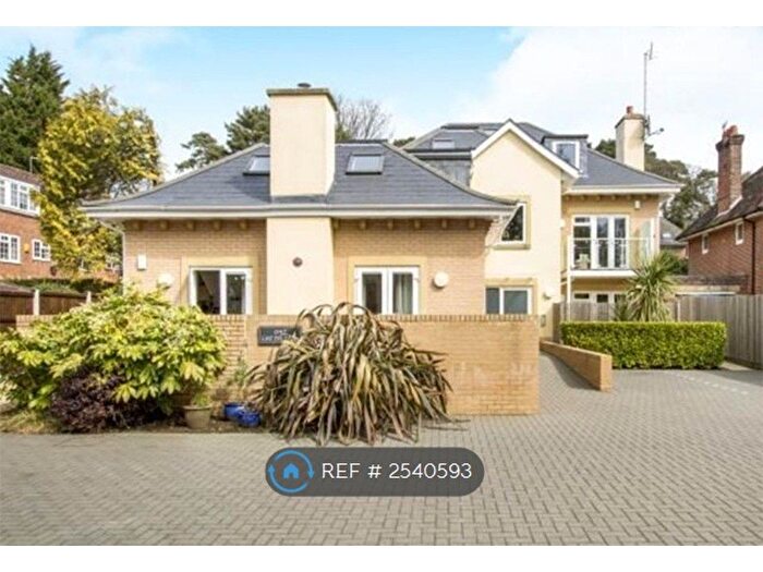 2 Bedroom Flat To Rent In Branksome Wood Road, Bournemouth, BH4