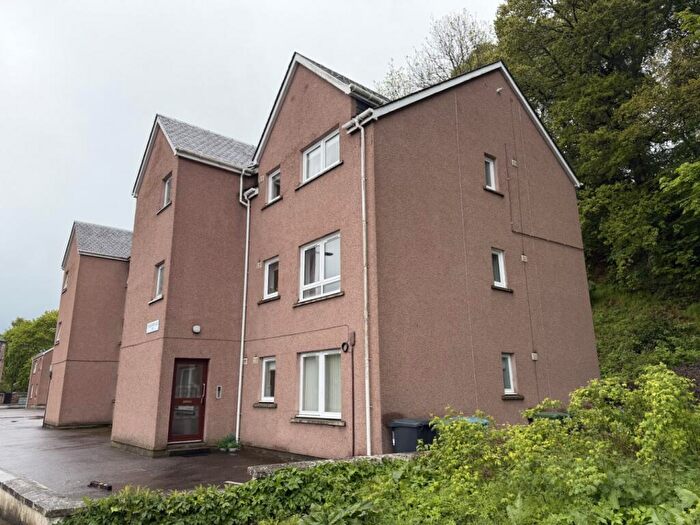 2 Bedroom Flat To Rent In Millburn Place, Inverness, IV2
