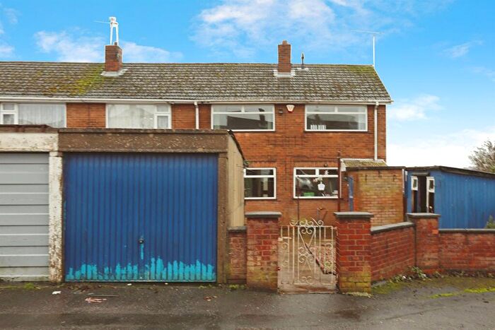 3 Bedroom End Of Terrace House For Sale In Boundary Close, Langwith Junction, Mansfield, NG20