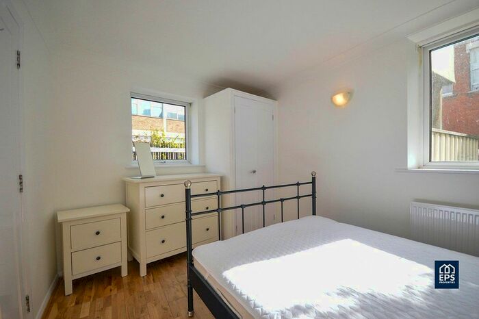 1 Bedroom Flat To Rent In Carlyle Road, CB4