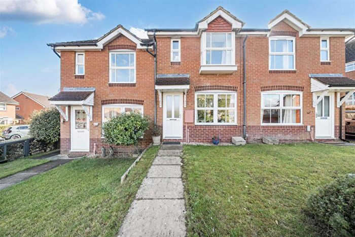2 Bedroom House For Sale In Kestrel Crescent, Brackley, NN13
