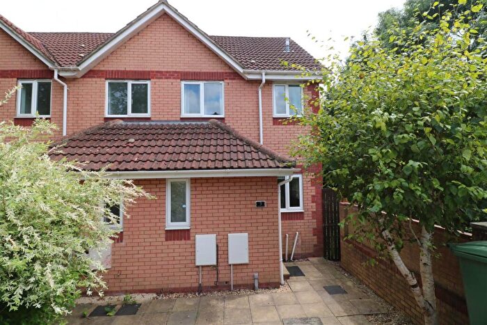 3 Bedroom End Of Terrace House To Rent In Heather Shaw, Trowbridge, BA14