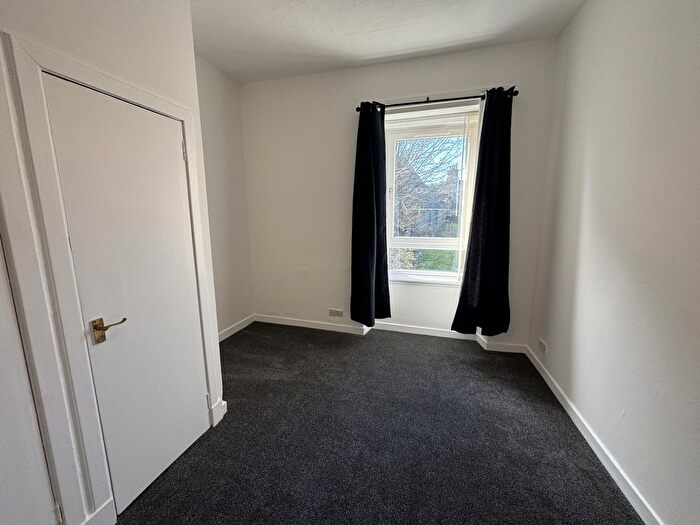 1 Bedroom Flat To Rent In E, Logie Street, Dundee, DD2