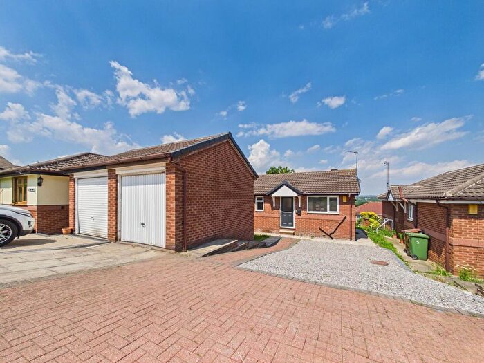 2 Bedroom Detached Bungalow For Sale In Calder Mount, Crigglestone, Wakefield, WF4