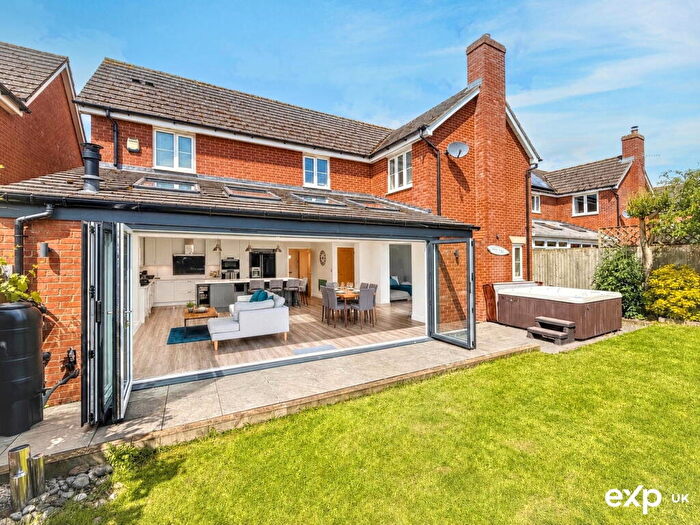 4 Bedroom Detached House For Sale In Maltings Field, Castlethorpe, Milton Keynes, MK19