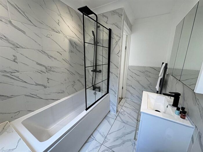 3 Bedroom Terraced House To Rent In Station Terrace, Mountain Ash, CF45