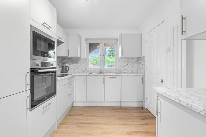 4 Bedroom Terraced House To Rent In Greenland Quay, Surrey Quays, SE16