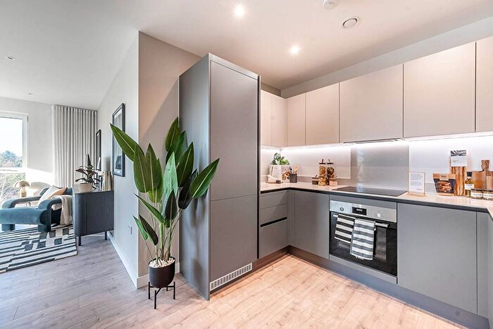 2 Bedroom Flat For Sale In The Exchange Watford, Watford, WD24