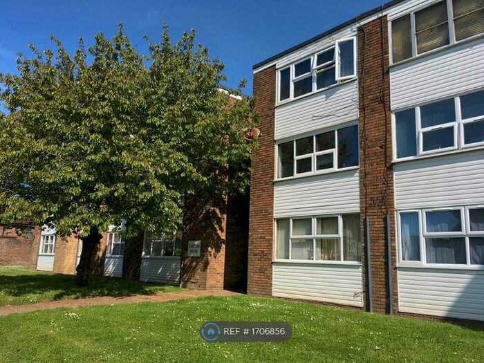 1 Bedroom Flat To Rent In Littlehampton Road, Worthing, BN13
