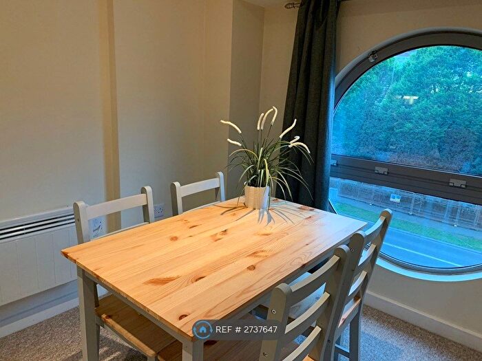 1 Bedroom Flat To Rent In Beckhampton Street, Swindon, SN1