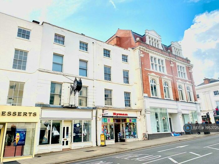3 Bedroom Flat To Rent In Parade, Leamington Spa, CV32