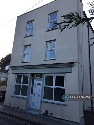 3 Bedroom Maisonette To Rent In Hollywood Road, Bristol, BS4