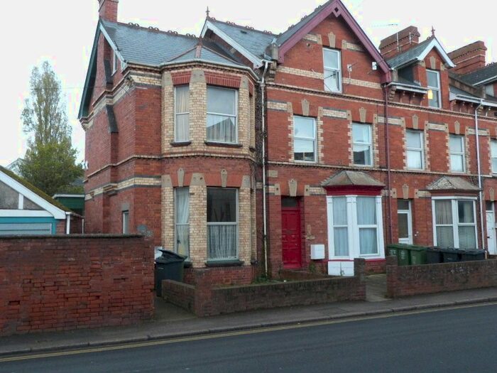 2 Bedroom Flat To Rent In Alphington Road, Exeter EX2