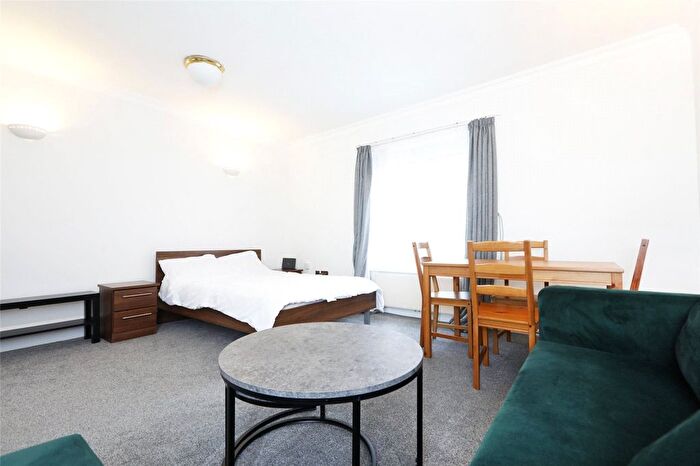 2 Bedroom Flat To Rent In Barter Street, London, WC1A