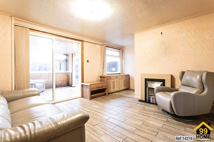 2 Bedroom Bungalow For Sale In Tozer Close, Bournemouth, United Kingdom, BH11