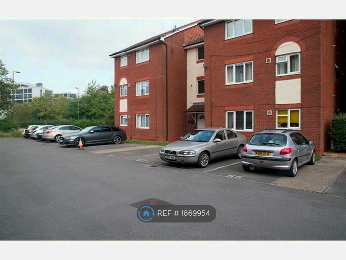1 Bedroom Flat To Rent In Flaxfield Court, Basingstoke, RG21