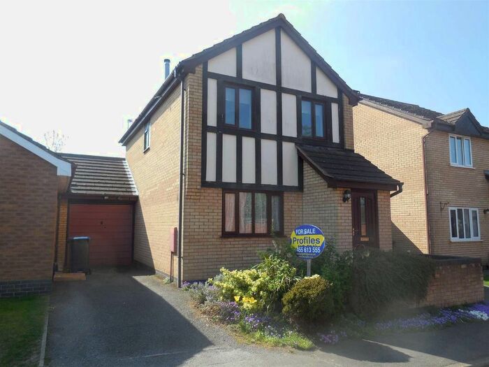 3 Bedroom Detached House To Rent In Falconers Green, Burbage, Hinckley, LE10