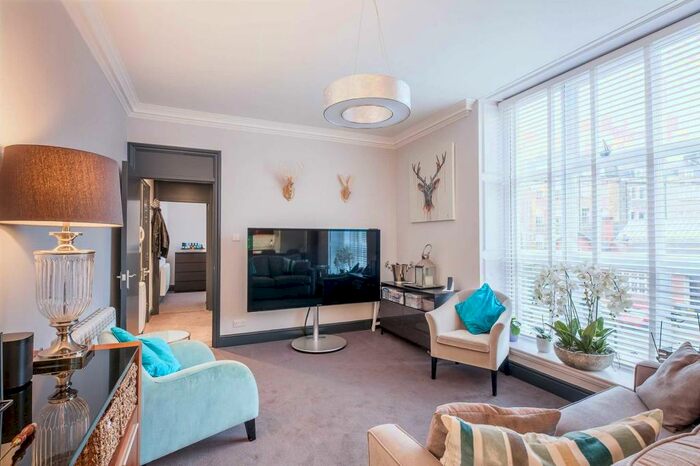 1 Bedroom Apartment To Rent In Great Pulteney Street, BA2