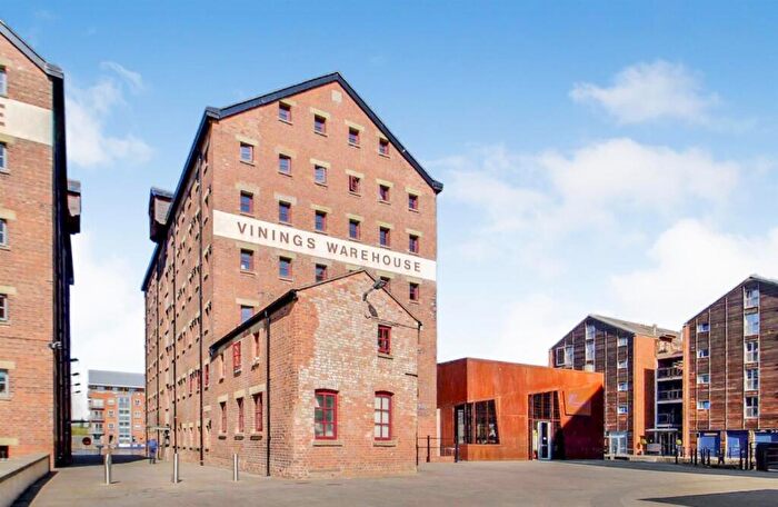 2 Bedroom Apartment To Rent In Vinings Warehouse, The Docks, Gloucester, GL1