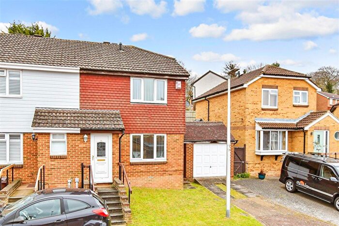 3 Bedroom Semi Detached House For Sale In Woodchurch Close, Walderslade, Chatham, Kent, ME5