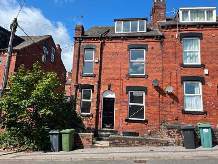 2 Bedroom Terraced House For Sale In Pennington Street, Leeds, LS6