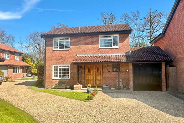 4 Bedroom Detached House For Sale In Clarendon Park, Lymington, Hampshire, SO41