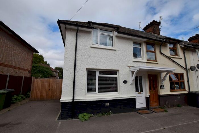 3 Bedroom Terraced House To Rent In Kingsmead, Alton, GU34