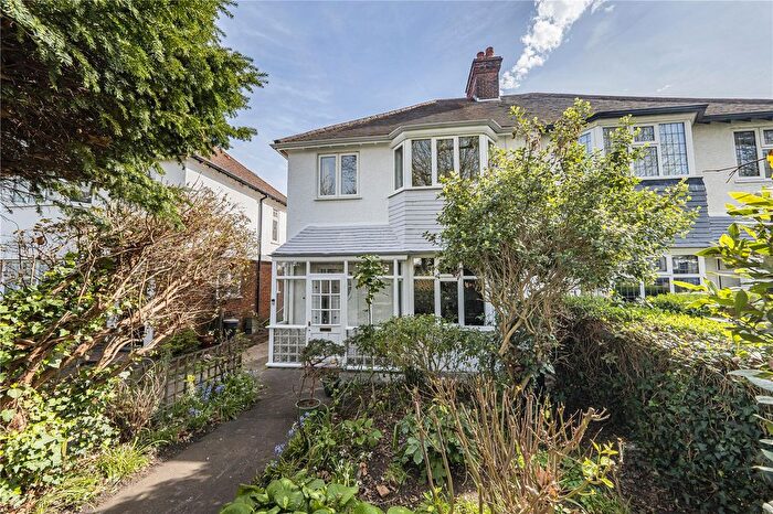 3 Bedroom Semi-Detached House For Sale In Sutherland Grove, London, SW18